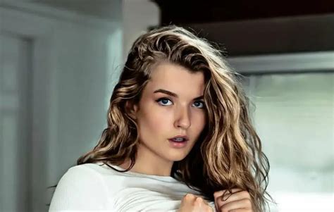 mia melano pictures|@realmiamelano .